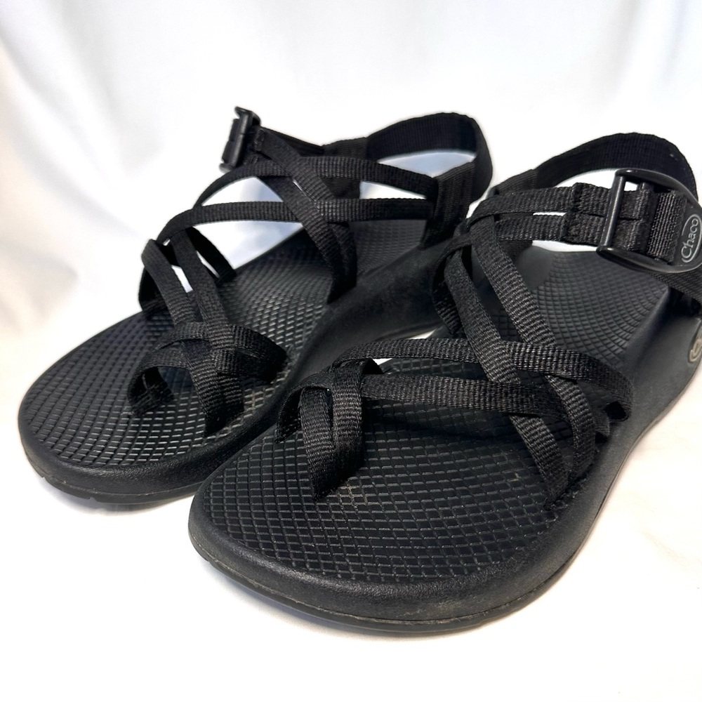 Chaco ZX/2 Black Strappy Sandals Size 7